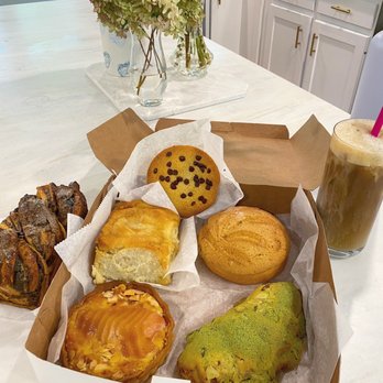 Norimoto Bakery - Sesame babka, Choc chip financier (gf), cinnamon roll, pear almond tart, almond matcha croissant, and concha (i think?) with yuzu curd - Bakeries Near Me - Portland, Maine Norimoto Bakery - Sesame babka, Choc chip financier (gf), cinnamon roll, pear almond tart, almond matcha croissant, and concha (i think?) with yuzu curd - Bakeries Near Me - Portland, Maine