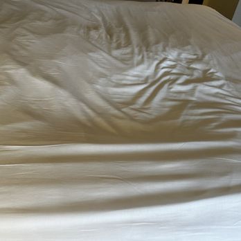 Spyglass Inn - Lumpy blown out beds. - Hotels Near Me - Pismo Beach, California Spyglass Inn - Lumpy blown out beds. - Hotels Near Me - Pismo Beach, California