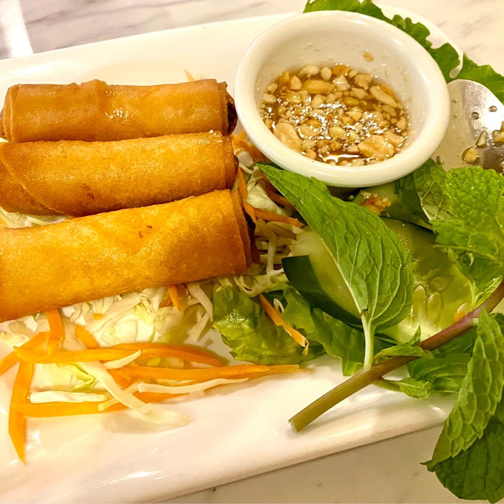 Siam Square - Spring rolls (comes with 5) - Thai Near Me - Honolulu, Hawaii Siam Square - Spring rolls (comes with 5) - Thai Near Me - Honolulu, Hawaii