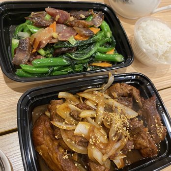 D Cuisine - Chinese Stir-Fried Broccoli with Preserved Meat, Spare Rib with Osmanthus Vinegar - Dim Sum Near Me - Chicago, Illinois