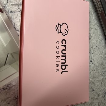 Crumbl - Destin - Bakeries Near Me - Destin, Florida