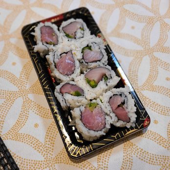 Mon Japanese Restaurant - Yellowtail Scallion Cut Roll - Sushi Bars Near Me - Tarzana, California Mon Japanese Restaurant - Yellowtail Scallion Cut Roll - Sushi Bars Near Me - Tarzana, California