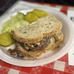 Wild Horse West - Swiss burger