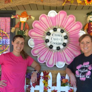 Crows Custom Cookies - Operated by Paula and Donna Crow - Desserts Near Me - Frazier Park, California