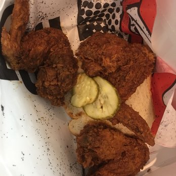 Howlin' Ray's - Wings and things... cluck yeah!! - Southern Near Me - Los Angeles, California