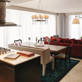 Wallpaper & Drapes - Wallpapering Near Me - Doral, Florida Wallpaper & Drapes - Wallpapering Near Me - Doral, Florida