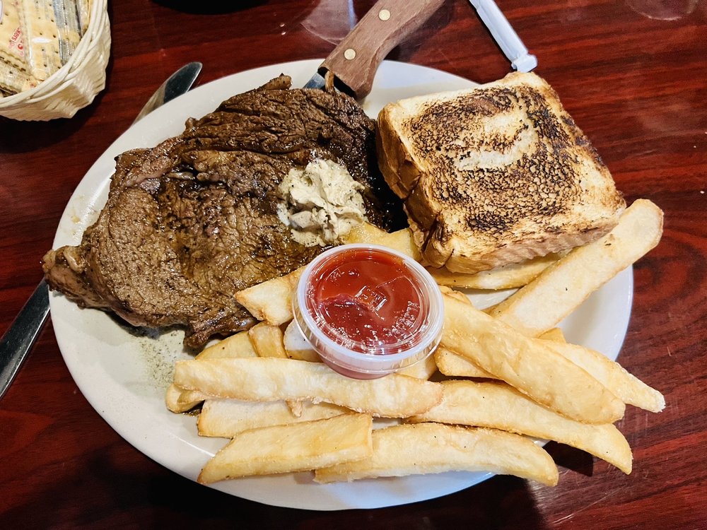 DELTA STEAK HOUSE Updated October 2024 42 Photos & 38 Reviews 134 N Front St, Senatobia