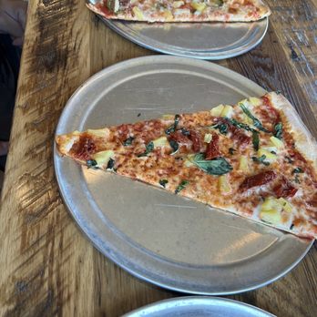 Paul's Live From New York Pizza - Pizza Near Me - Arcata, California Paul's Live From New York Pizza - Pizza Near Me - Arcata, California