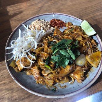 Urban Cup - Chicken Pad Thai - Asian Fusion Near Me - Cypress, California Urban Cup - Chicken Pad Thai - Asian Fusion Near Me - Cypress, California