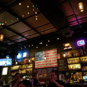 Bub City - bar - Bars Near Me - Rosemont, Illinois