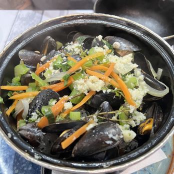 Le Pecheur - Seafood Near Me - Forest, BRU