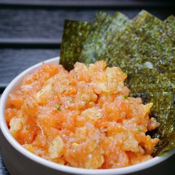 Farra - Salmon Tartare, Potato Chips, Nori - Wine Bars Near Me - New York, New York