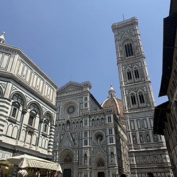 JJ Cathedral - Gorgeous view - Irish Pub Near Me - Florence, FI