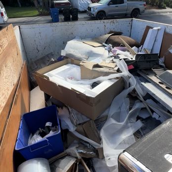 DeClutterXperts - Junk Removal & Hauling Near Me DeClutterXperts - Junk Removal & Hauling Near Me