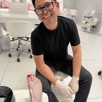 Femme Fatale Nails - Tom.   The best! - Nail Salons Near Me - Studio City, California