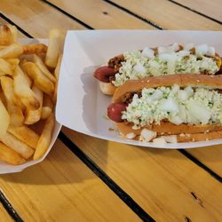 The Roost Bar & Grill - Hot dogs