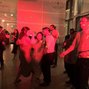 Brink Entertainment - Malcolm brings a light set that brings the vibe to a whole different level - DJs Near Me