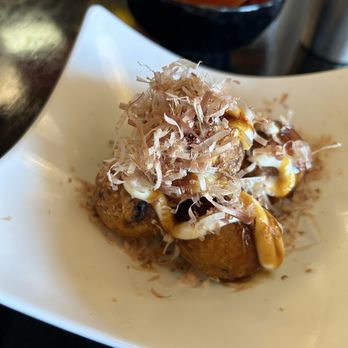 Izakaya Hi - Takoyaki - Sushi Bars Near Me - Houston, Texas