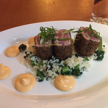 Lure Fishbar - Nori-crusted tuna with garlic fried rice - Seafood Near Me - New York, New York