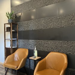 Renew Life Clinic - Waiting area