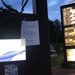 Saturday night, supposed to close at 11pm. Happens often