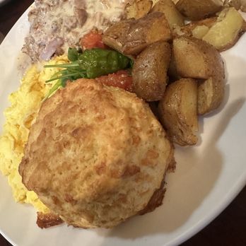 Early Bird Restaurant - Bradburn - Chicken and chicken gravy biscuit with potatoes - Breakfast & Brunch Near Me - Westminster, Colorado