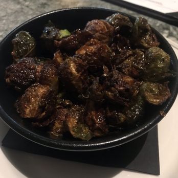 Ellington's - Crispy brussel sprouts. (Delicious) - Cocktail Bars Near Me - Nashville, Tennessee