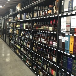 Naples Wine and Spirits