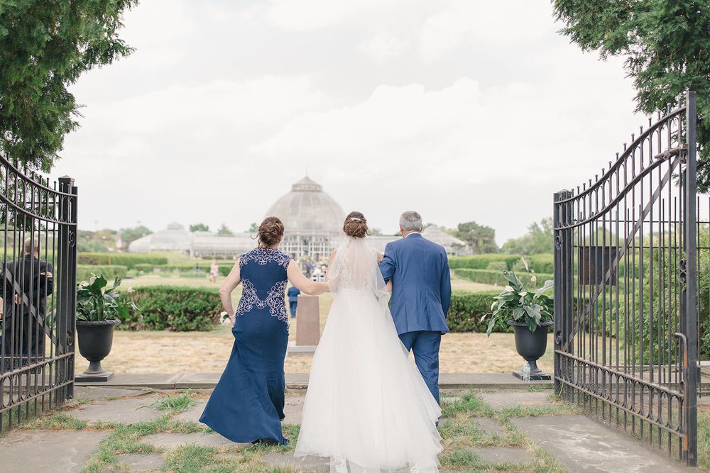 VIOLAS TAILORING Updated October 2024 17 Photos 801 S Adams Rd