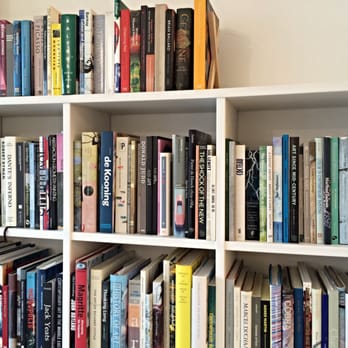 Cafe 31 - Books to read - Cafes Near Me - Belfast, BFS