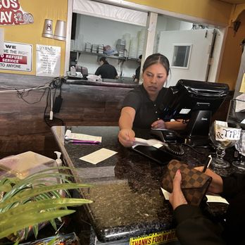 Mariscos Villa Del Mar - Super amazing service. She got mad I complained and for taking pics and she followed me to my car and took pics of me lol - Seafood Near Me - La Mirada, California Mariscos Villa Del Mar - Super amazing service. She got mad I complained and for taking pics and she followed me to my car and took pics of me lol - Seafood Near Me - La Mirada, California