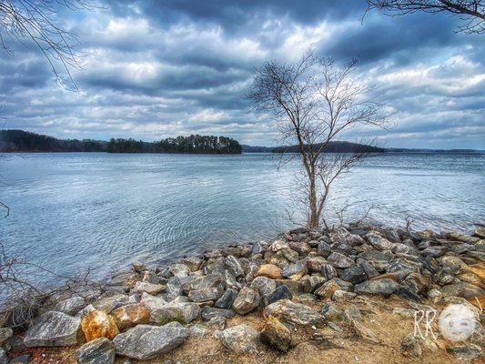 Lake Lanier by null