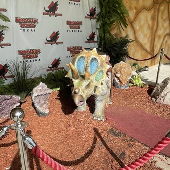 Dinosaur World - Museums Near Me - Plant City, Florida
