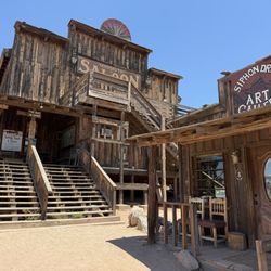 Goldfield Ghost Town - Mammoth Saloon