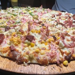 Zepellin Gourmeteria - Pizza Portuguese/Zeppelin