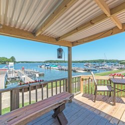 Lake Club Marina