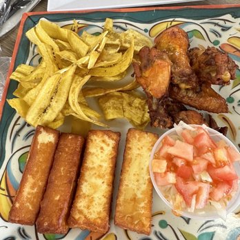La Hormiga De Oro - Alitas de Pollo con Queso Frito - Latin American Near Me - Pembroke Pines, Florida La Hormiga De Oro - Alitas de Pollo con Queso Frito - Latin American Near Me - Pembroke Pines, Florida