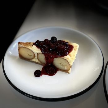 Peppermint - Gulab jamun cheese cake with berry compote - Indian Near Me - Sunnyvale, California
