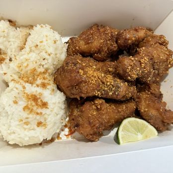 Mama Hieu's - 8 Fish Glazed fried chicken wings - Vietnamese Near Me - Westminster , California Mama Hieu's - 8 Fish Glazed fried chicken wings - Vietnamese Near Me - Westminster , California