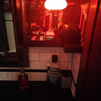 Home Slice Pizza - Bathroom toiletries - Pizza Near Me - Austin, Texas