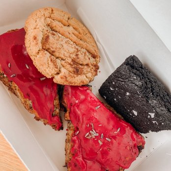 Amelia’s - Blackberry Lavender Scones, Cocoa Brownie, and Cinnamon Brown Sugar Cookie - Bakeries Near Me - Indianapolis, Indiana