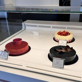 Amadeus Patisserie - Cakes - Bakeries Near Me - Thornhill, Ontario Amadeus Patisserie - Cakes - Bakeries Near Me - Thornhill, Ontario