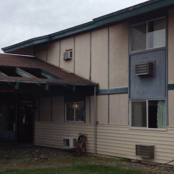 Quality Inn Umatilla - Hermiston - Check in lobby entrance. - Hotels Near Me - Umatilla, Oregon