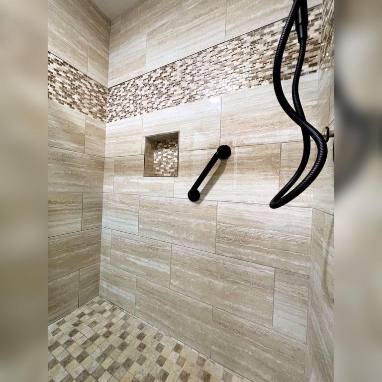 Slide of Pristine Homes