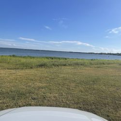 Bernice State Park - The entrance to the lake