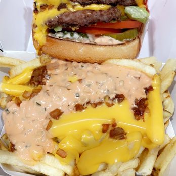 In-N-Out Burger - Animal style! - Burgers Near Me - Sherman Oaks, California In-N-Out Burger - Animal style! - Burgers Near Me - Sherman Oaks, California