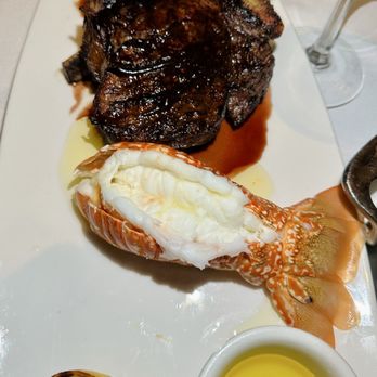 The Capital Grille - Steakhouses Near Me - Hartford, Connecticut The Capital Grille - Steakhouses Near Me - Hartford, Connecticut