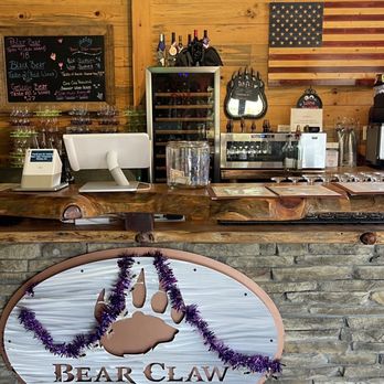 Bear Claw Vineyards - Wineries Near Me - Blue Ridge, Georgia Bear Claw Vineyards - Wineries Near Me - Blue Ridge, Georgia