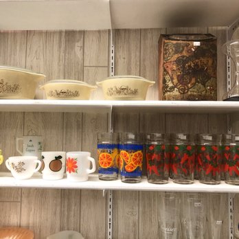 YTQ - Some of vintage drinking glasses. - Thrift Stores Near Me - Greenport, New York