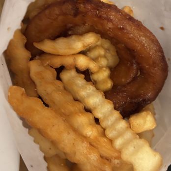 Lefty's Burger Shack - Overcooked Frings order but hoping this isn't typical. - Burgers Near Me - University Place, Washington